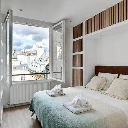 335 Me3d - Superb In Apartment *