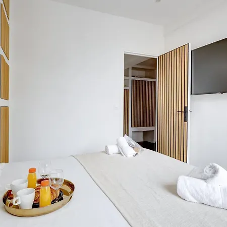 335 Me3d - Superb In Appartement
