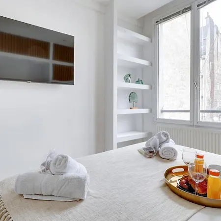335 Me3d - Superb In Appartement